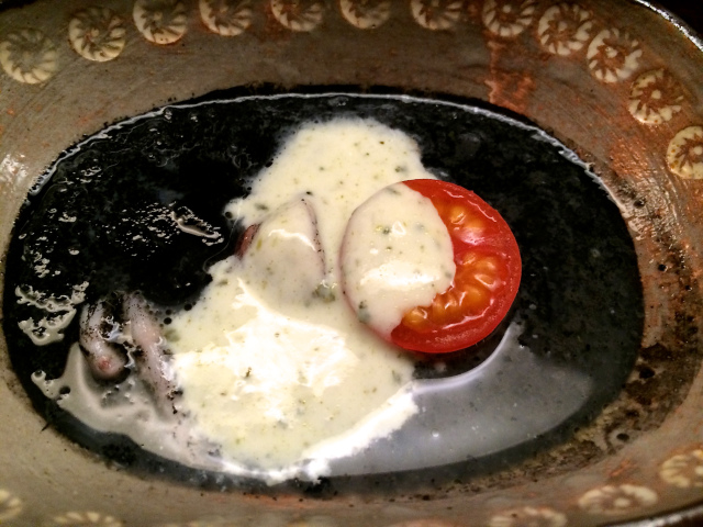 Squid ink dish
